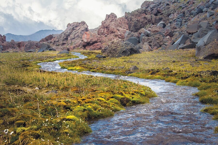 Fluss in den Bergen