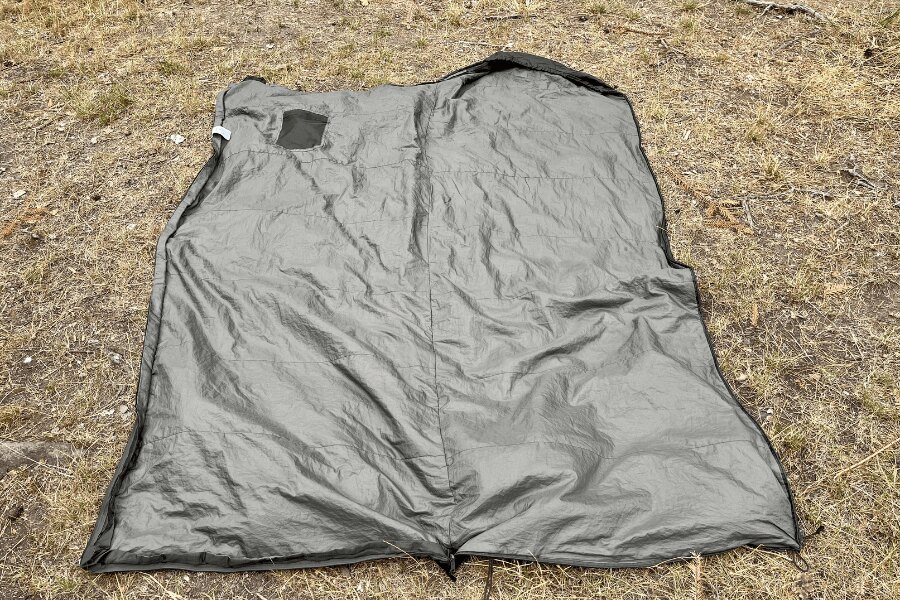 Schlafsack Snugpak Jungle ausgelegt