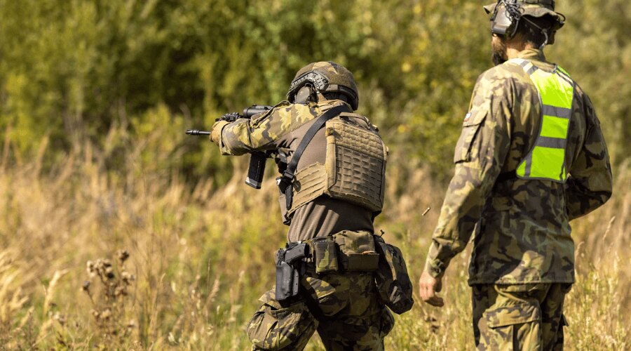 Soldat, Schießen, Koppel