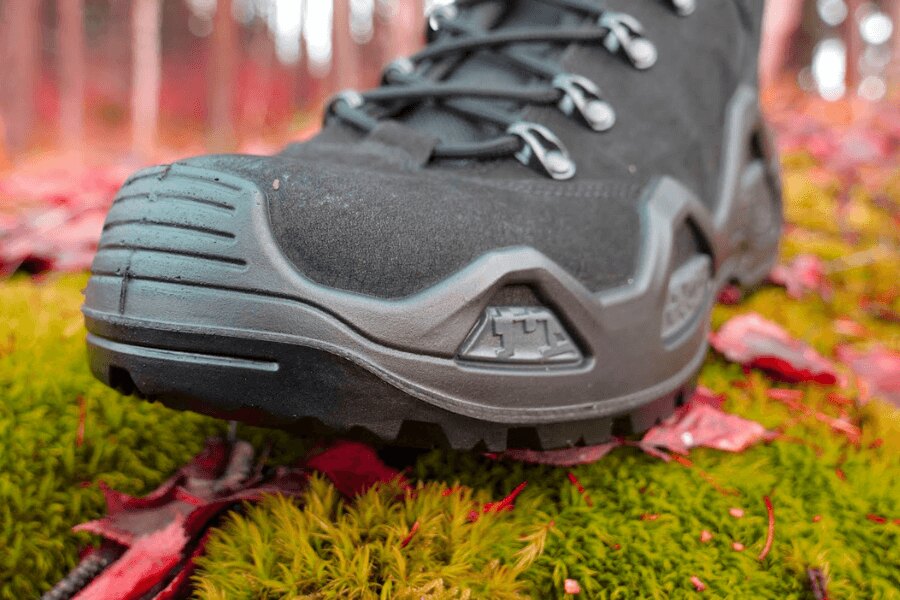 Trekking-Schuh - Detail der Spitze. Quelle: Rigad