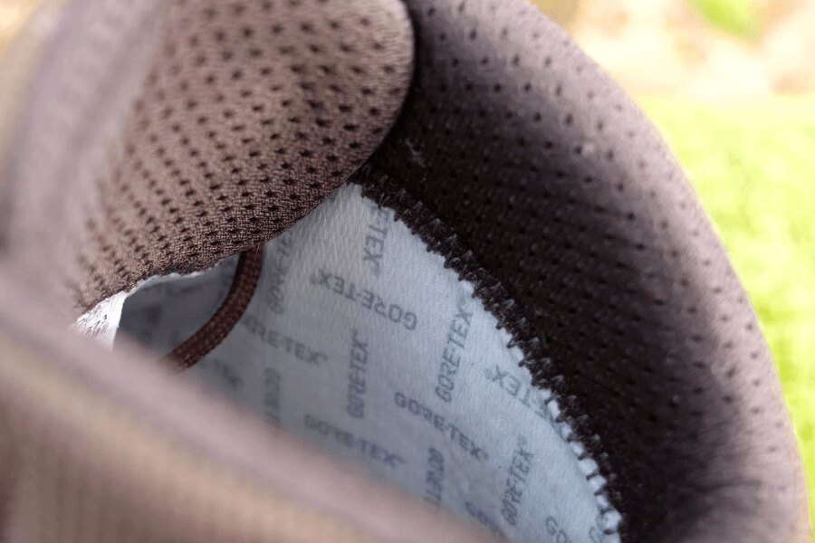 Gore-Tex-Membran auf der Innenseite des LOWA-Schuhs eingenäht. Quelle: Rigad
