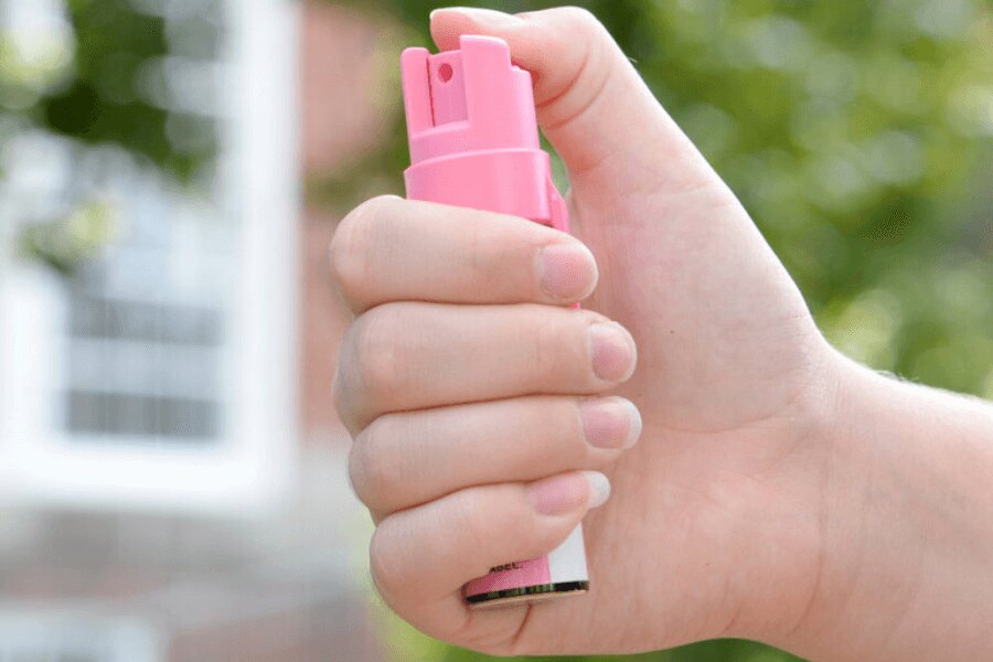 Verteidigungsspray Compact mit Clip Sabre Red<sup>®</sup>. Quelle: sabrered.com, Rigad.cz