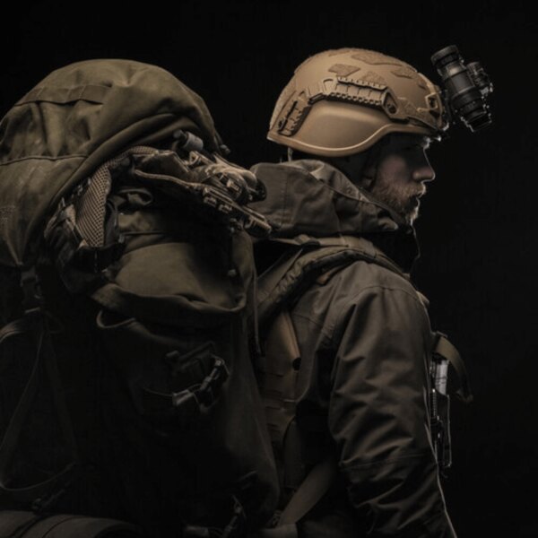 Ballistischer Helm PGD-MICH Protection Group<sup>®</sup> mit Montagesystem für Optik und Zubehör. Foto: Protection Group Denmark