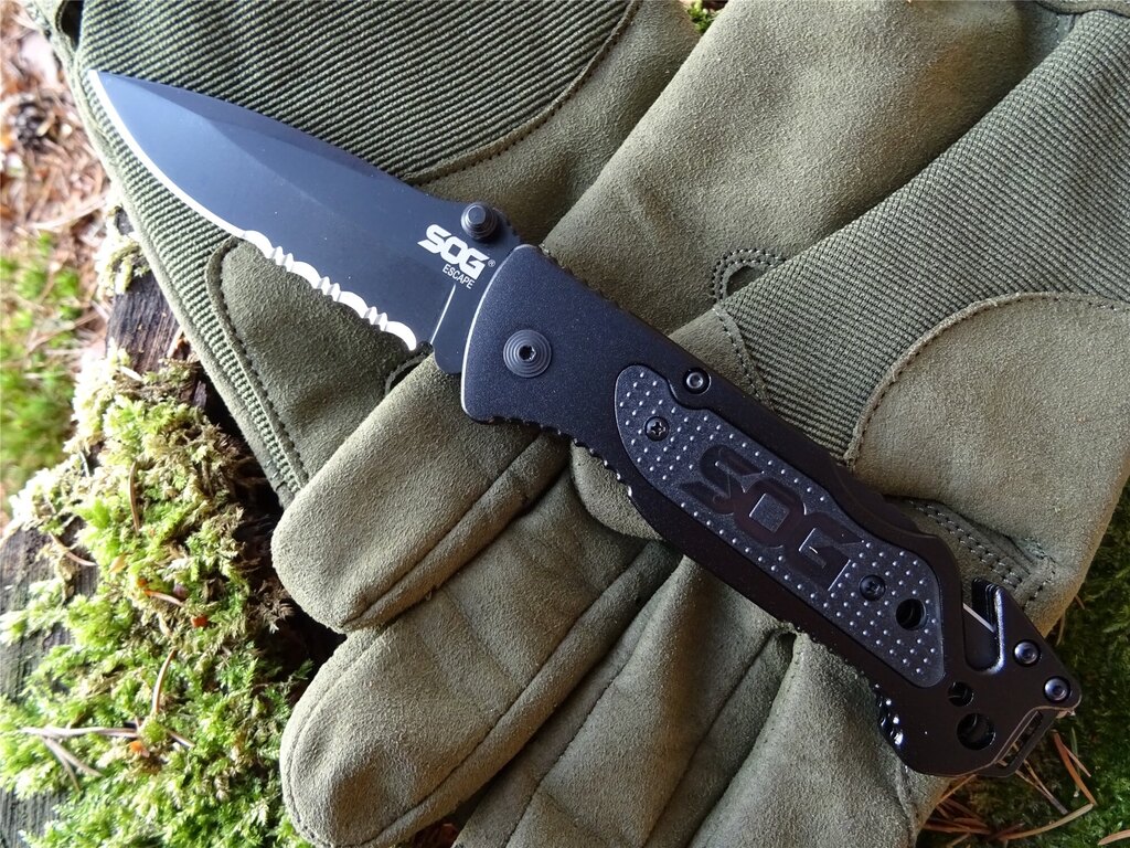 Klappmesser SOG® Escape - schwarz