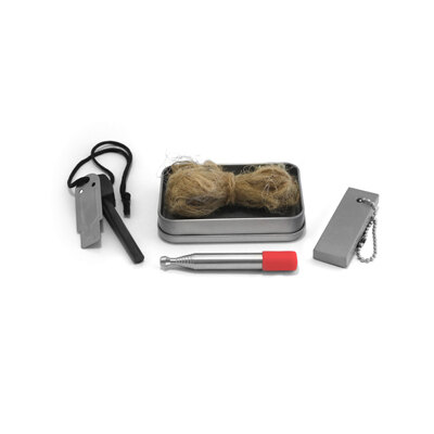 Komplettes Set Fire-in-a-Box Coghlans®