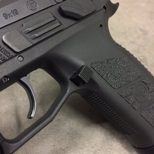 Verlängerter Magazinauslöser CZ P07 / P09 HB Industries®